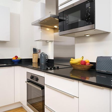 1 Bed Flat Near Canary Wharf, O2 Lejlighed London Eksteriør billede