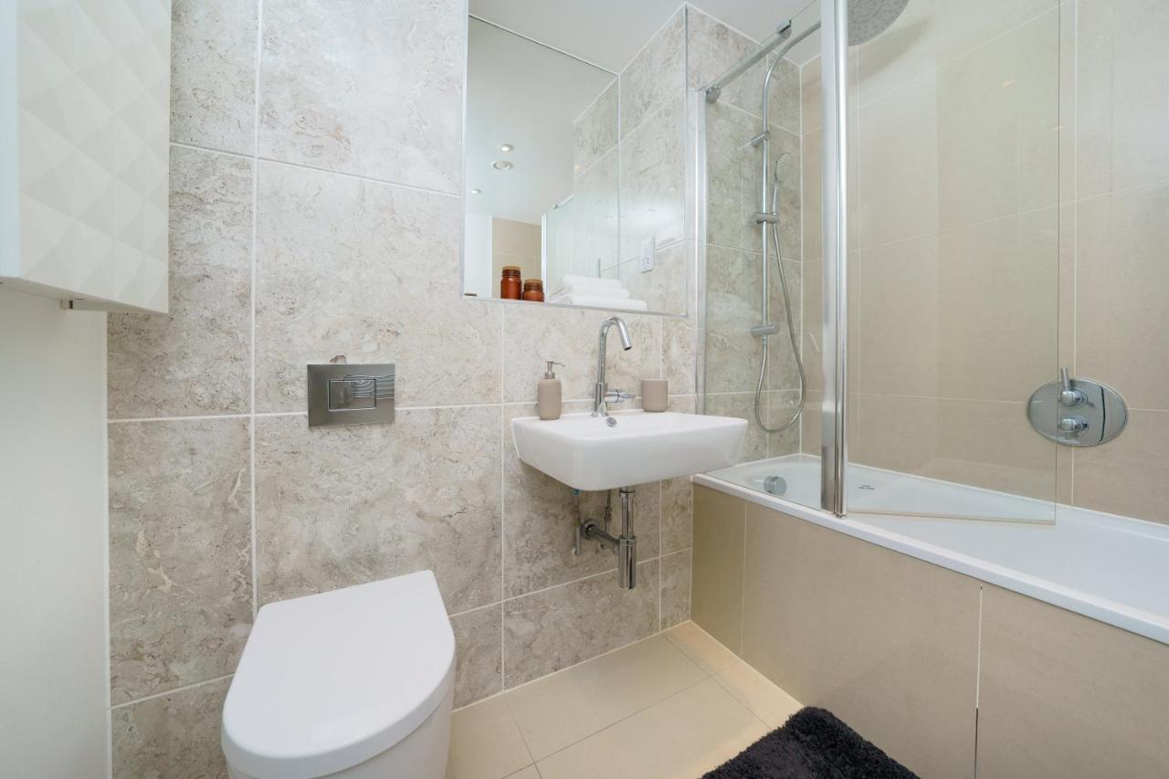 1 Bed Flat Near Canary Wharf, O2 Lejlighed London Eksteriør billede